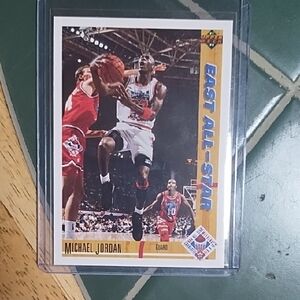 Pristine Condition Michael Jordan Basketball Card Upper Deck #69.